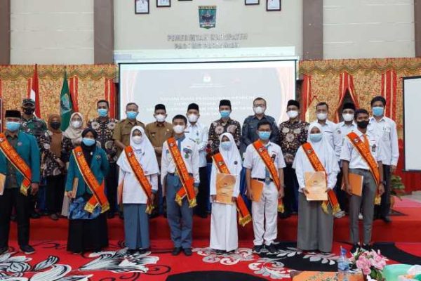 Warga Pariaman Masih Memiliki Kesadaran Politik yang Rendah, Usaha Bangun Generasi Muda dan Memotivasi