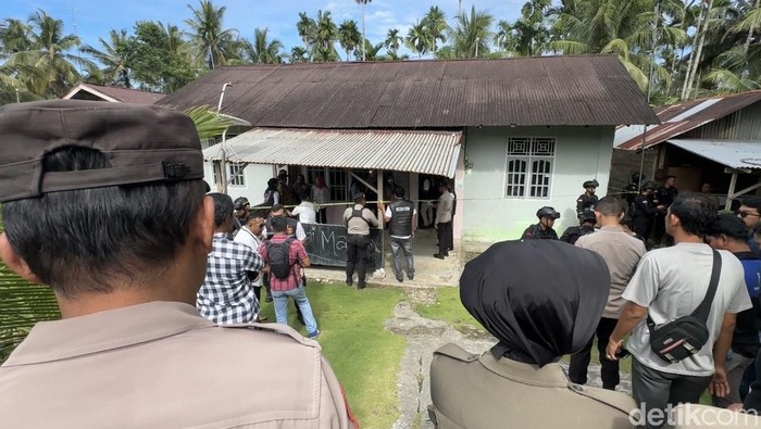 500 Polisi Jaga Ketat Rekonstruksi Kasus Pembunuhan-Mutilasi di Padang Pariaman